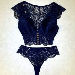 La Senza lace bra top & thong set